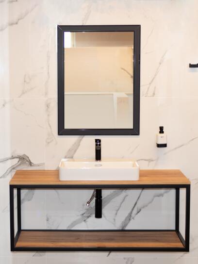 Zrcadlo 80 x 60 cm zdobené fazeta lišta černý rám SALTO ANTRACIT